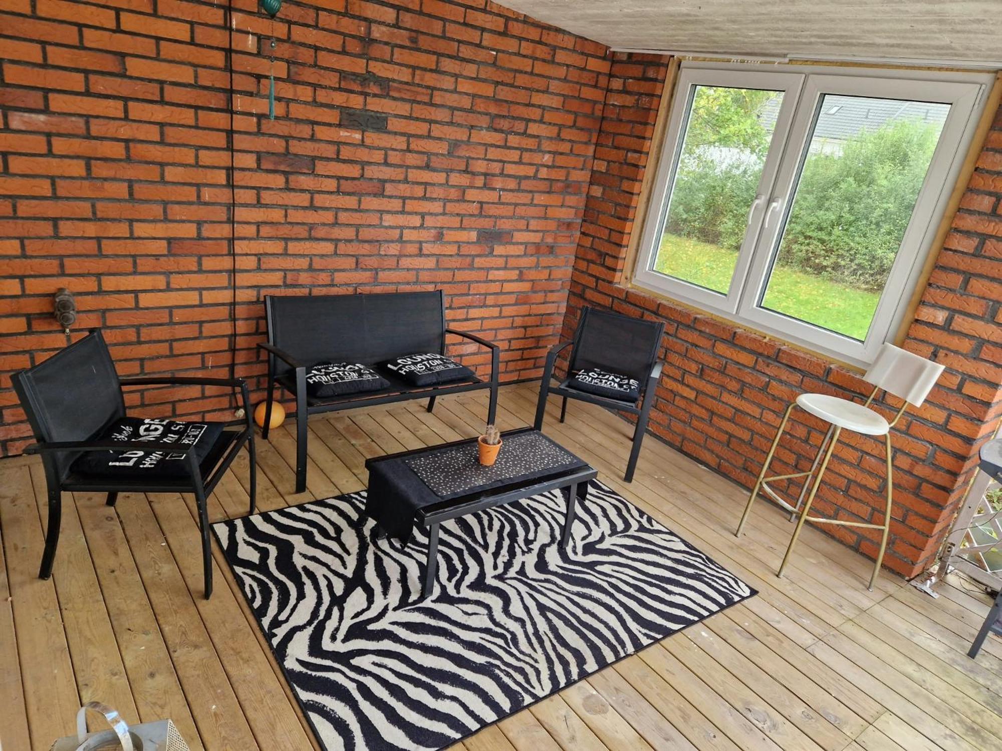 Villa Med Egen Parkering. Moejlighet Att Boka Fran 1 Och Upp Till 5 Personer. Йоребру Екстериор снимка