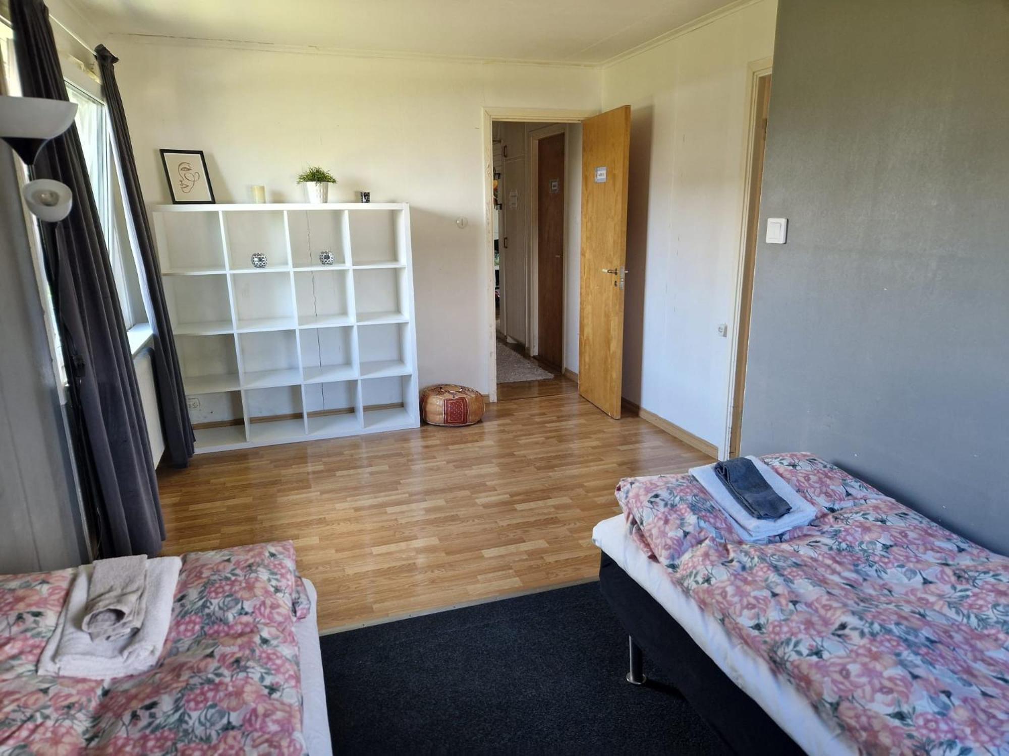 Villa Med Egen Parkering. Moejlighet Att Boka Fran 1 Och Upp Till 5 Personer. Йоребру Екстериор снимка